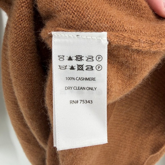 Tahari Cashmere V-Neck Sweater Large Brown Soft 2-Ply Luxury Minimalist Classic - Picture 9 of 9